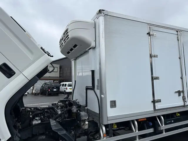 いすゞ フォワード 2PG-FRR90T2の写真11