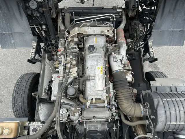 いすゞ ギガ 2PG-CYJ77Cの写真23