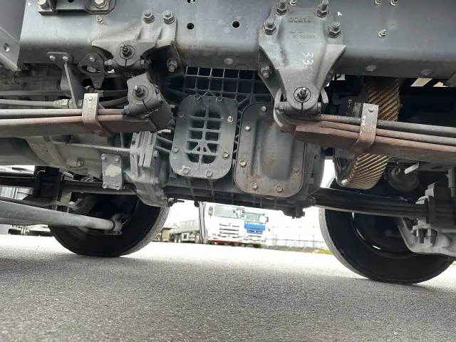 いすゞ ギガ 2PG-CYJ77Cの写真26