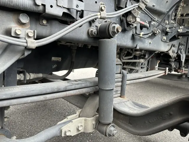 いすゞ ギガ 2PG-CYJ77Cの写真29