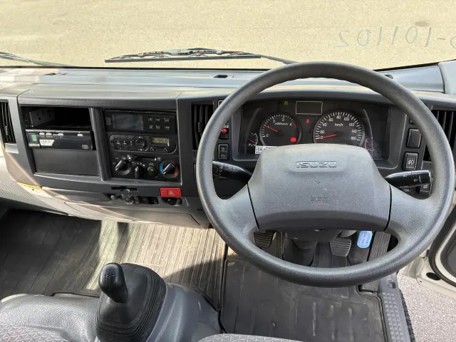 いすゞ エルフ TRG-NPR85ANの写真20