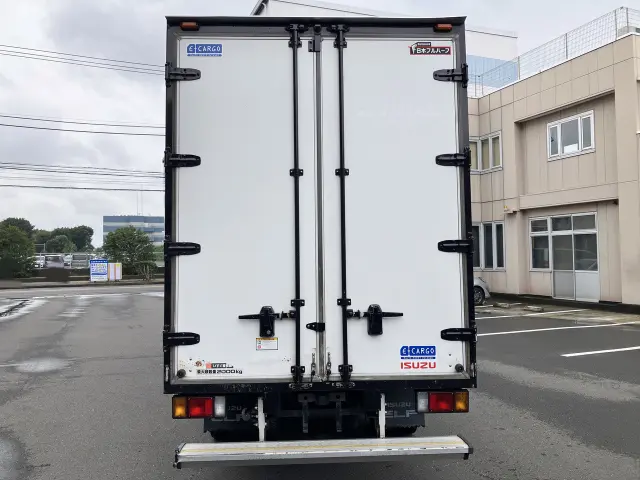 いすゞ エルフ TPG-NLR85ANの写真1