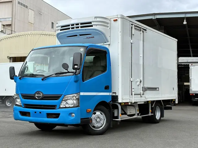 日野 デュトロ TKG-XZU710Mの写真1