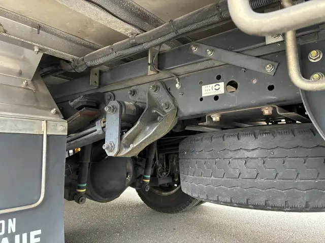 日野 デュトロ TKG-XZU710Mの写真32