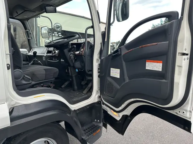 UD コンドル 2RG-BRR90T2の写真20