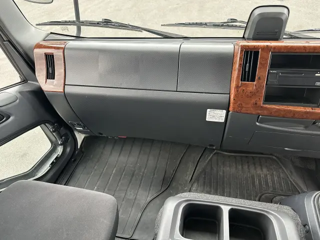 UD コンドル 2RG-BRR90T2の写真22