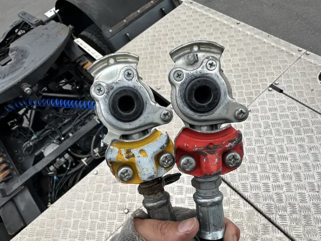 UD クオン QPG-GK5XADの写真16