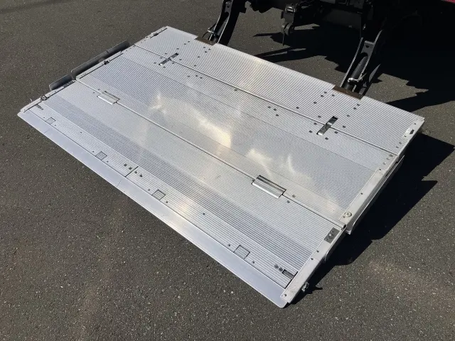 日野 デュトロ 2KG-XZU712Mの写真33