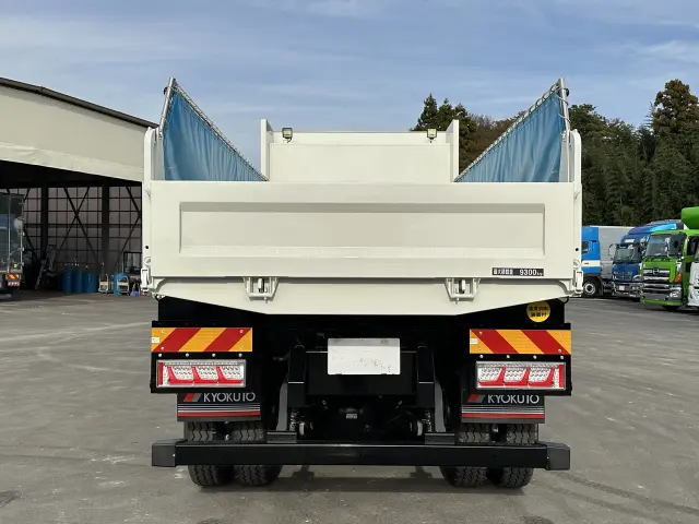 いすゞ ギガ 2RG-CXZ77DTの写真3