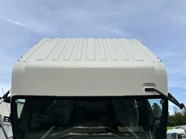 いすゞ ギガ 2RG-CXZ77DTの写真11