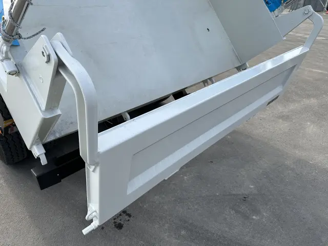 いすゞ ギガ 2RG-CXZ77DTの写真13