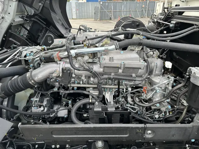 いすゞ ギガ 2RG-CXZ77DTの写真25