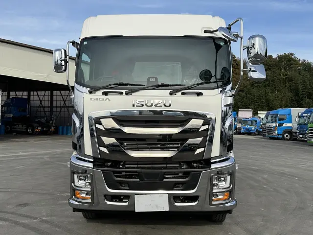 いすゞ ギガ 2RG-CXZ77DTの写真10