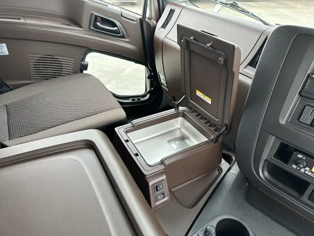 いすゞ ギガ 2RG-CXZ77DTの写真20