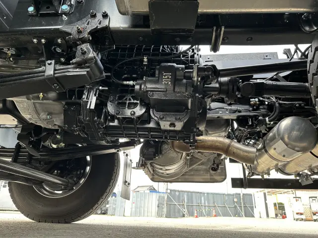 いすゞ ギガ 2RG-CXZ77DTの写真26