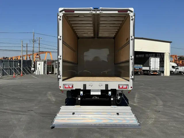 いすゞ フォワード 2RG-FRR90T4の写真12