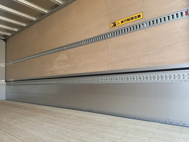 いすゞ フォワード 2RG-FRR90T4の写真16