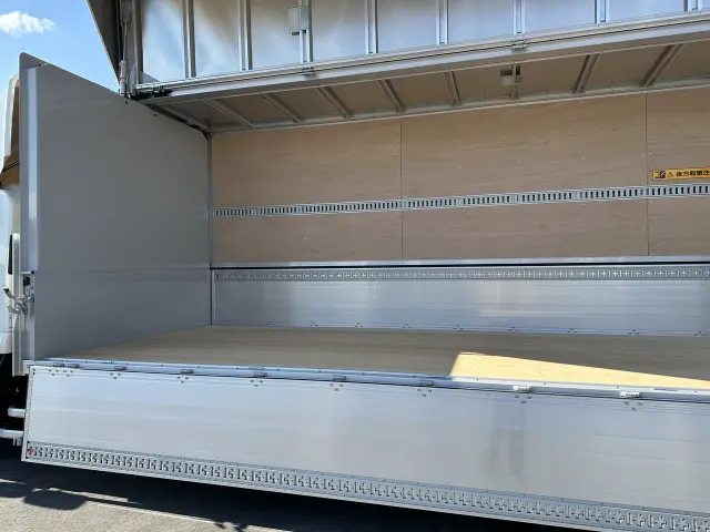 いすゞ フォワード 2RG-FRR90T4の写真17