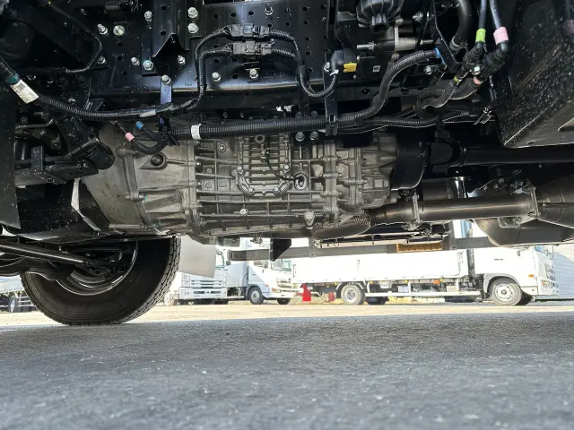 いすゞ フォワード 2RG-FRR90T4の写真26