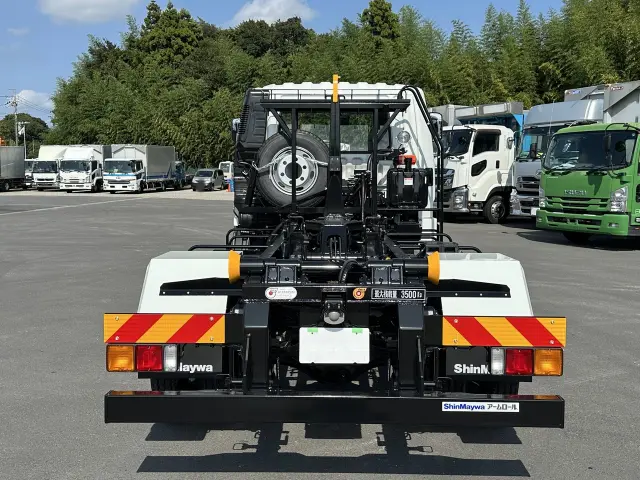 三菱 ファイター 2KG-FK72Fの写真3