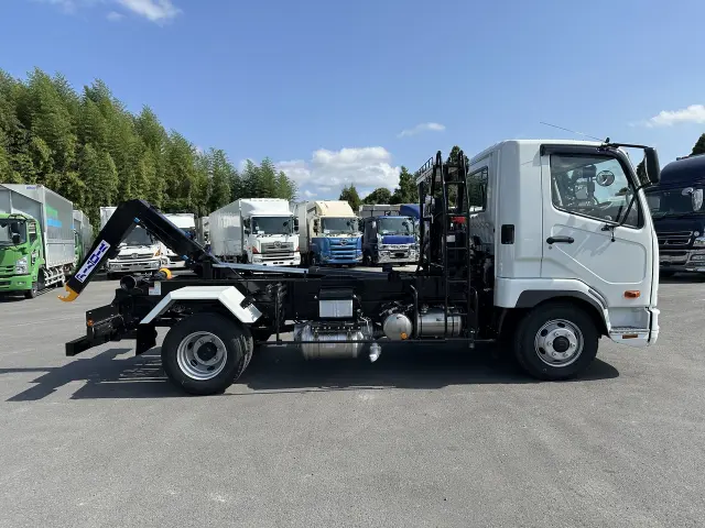 三菱 ファイター 2KG-FK72Fの写真8