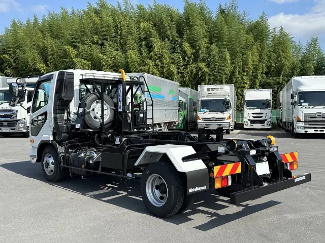 三菱 ファイター 2KG-FK72Fの写真6