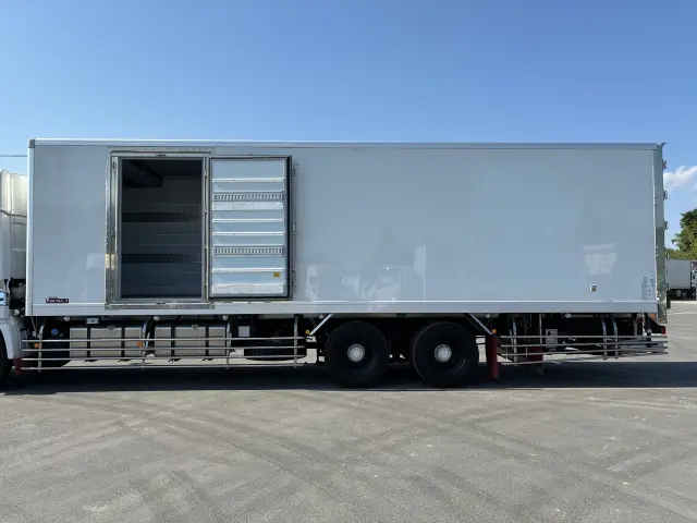 ＵＤ クオン 2PG-CD5CAの写真5