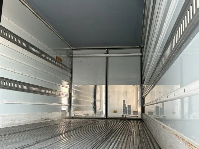 ＵＤ クオン 2PG-CD5CAの写真18