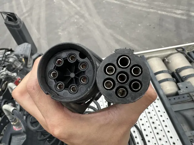 日野 プロフィア 2DG-SH1EDGGの写真17