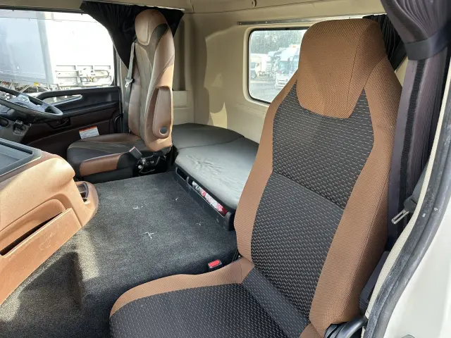 日野 プロフィア 2DG-SH1EDGGの写真21