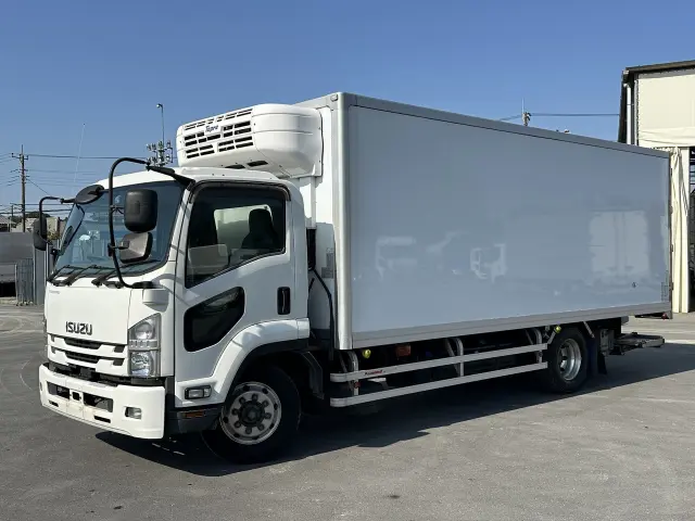 いすゞ フォワード 2PG-FTR90V2の写真1
