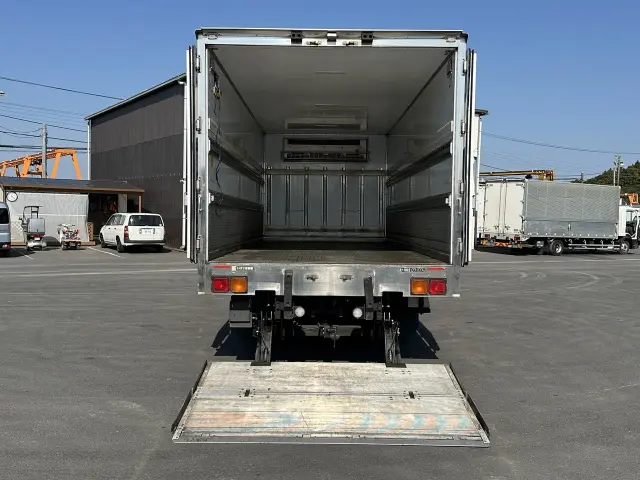 いすゞ フォワード 2PG-FTR90V2の写真12