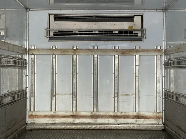 いすゞ フォワード 2PG-FTR90V2の写真18