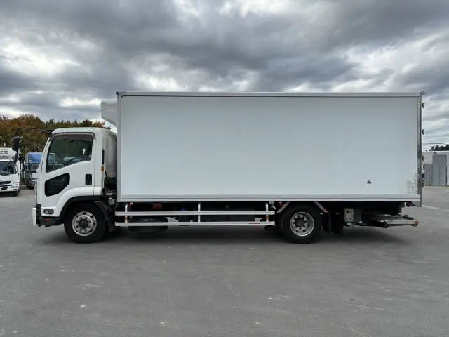 いすゞ フォワード 2PG-FTR90V2の写真4