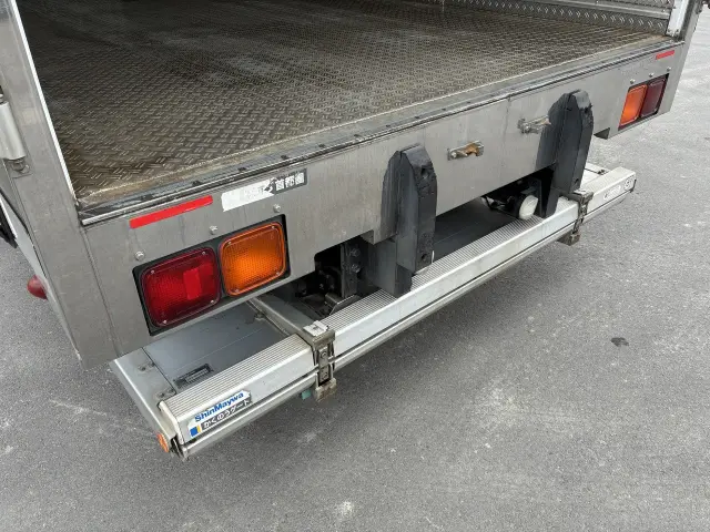 いすゞ フォワード 2PG-FTR90V2の写真19