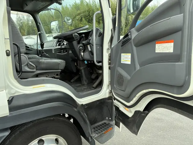 いすゞ フォワード 2PG-FTR90V2の写真20