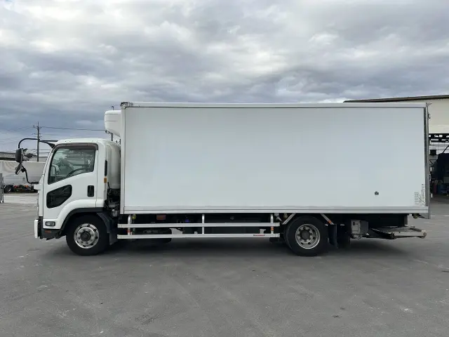 いすゞ フォワード 2PG-FTR90V2の写真4