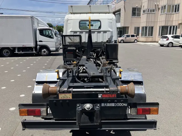 三菱 キャンター 2PG-FEAV0の写真3