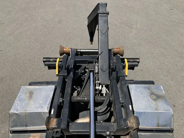 三菱 キャンター 2PG-FEAV0の写真16