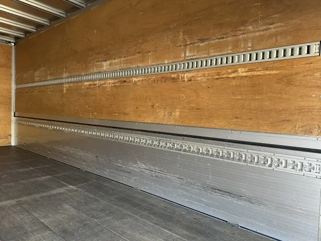 いすゞ フォワード 2RG-FRR90S2の写真16