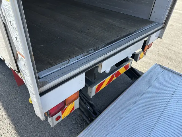 いすゞ フォワード 2RG-FRR90S2の写真19