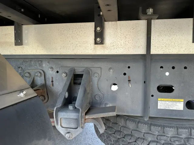 いすゞ フォワード 2RG-FRR90S2の写真30