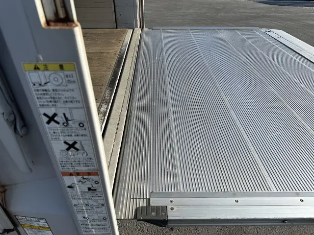 いすゞ フォワード 2RG-FRR90S2の写真33