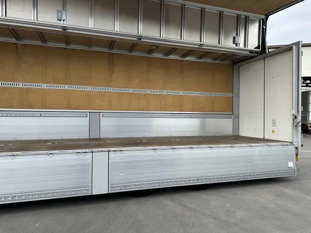 ＵＤ クオン 2PG-CG5CAの写真18