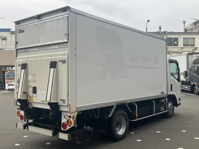 いすゞ エルフ TFG-NMR82ZANの写真2