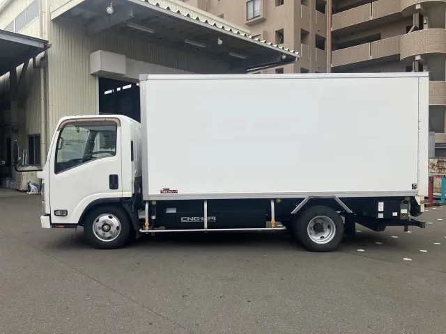 いすゞ エルフ TFG-NMR82ZANの写真4
