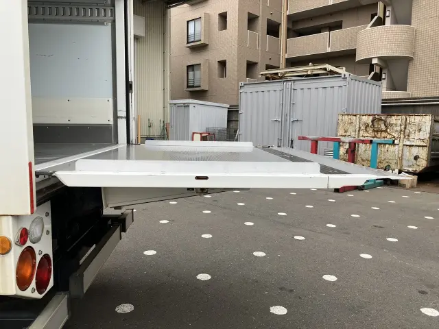 いすゞ エルフ TFG-NMR82ZANの写真33