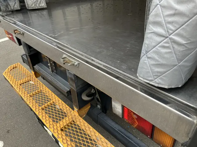 いすゞ エルフ 2SG-NPR88ANの写真17