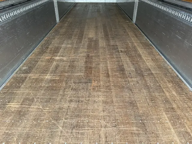 日野 プロフィア 2DG-FW1AHGの写真13