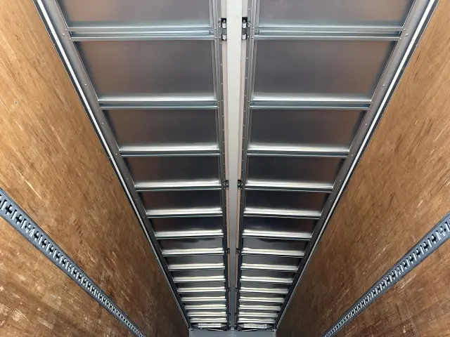 日野 プロフィア 2DG-FW1AHGの写真15